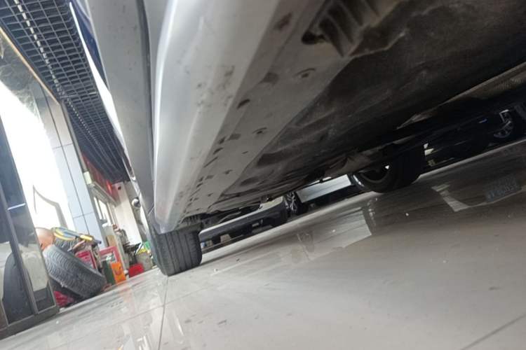 Used BMW X1 2019 sDrive18Li Premium Edition Right Side Sill