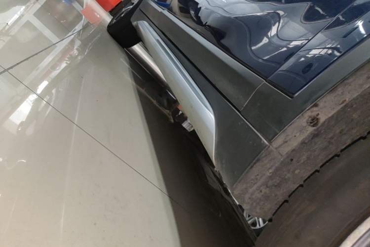 Used BMW X1 2019 sDrive18Li Premium Edition Right Side Sill