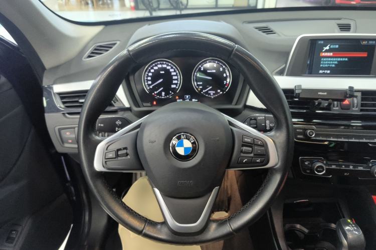 Used BMW X1 2019 sDrive18Li Fashion Model Steering Wheel
