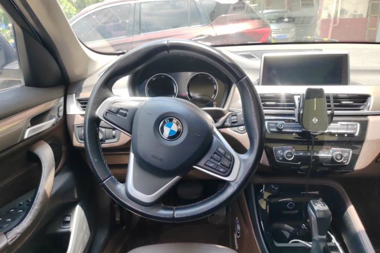 Used BMW X1 2019 xDrive20Li Luxury Model Steering Wheel