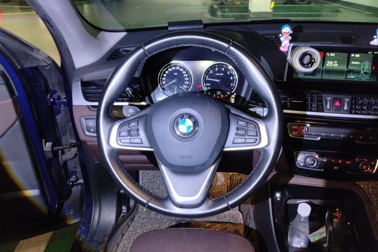 Used BMW X1 2019 xDrive20Li Luxury Model Steering Wheel