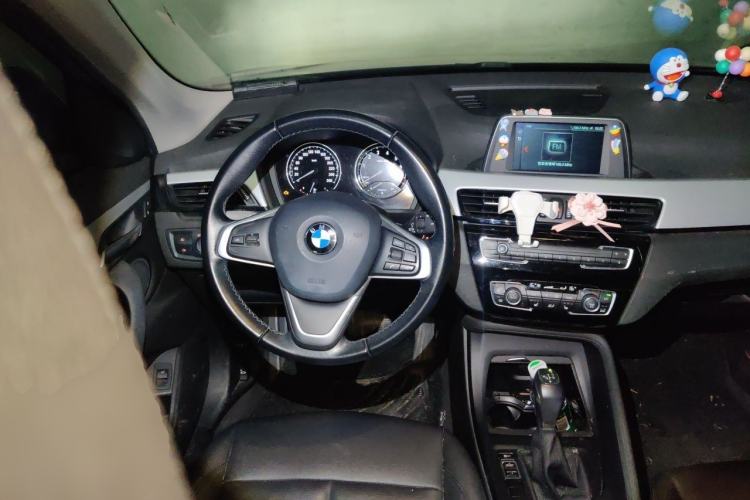 Used BMW X1 2019 sDrive18Li Fashion Model Steering Wheel