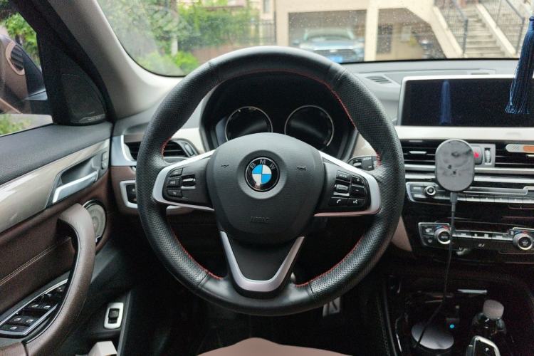 Used BMW X1 2019 xDrive20Li Luxury Model Steering Wheel