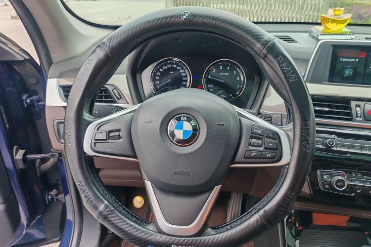 Used BMW X1 2019 sDrive18Li Premium Edition Steering Wheel