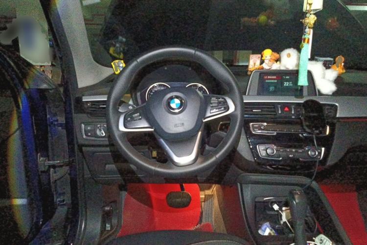 Used BMW X1 2019 sDrive20Li Leading Model Steering Wheel