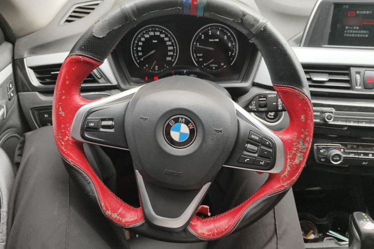 Used BMW X1 2019 sDrive20Li Leading Model Steering Wheel