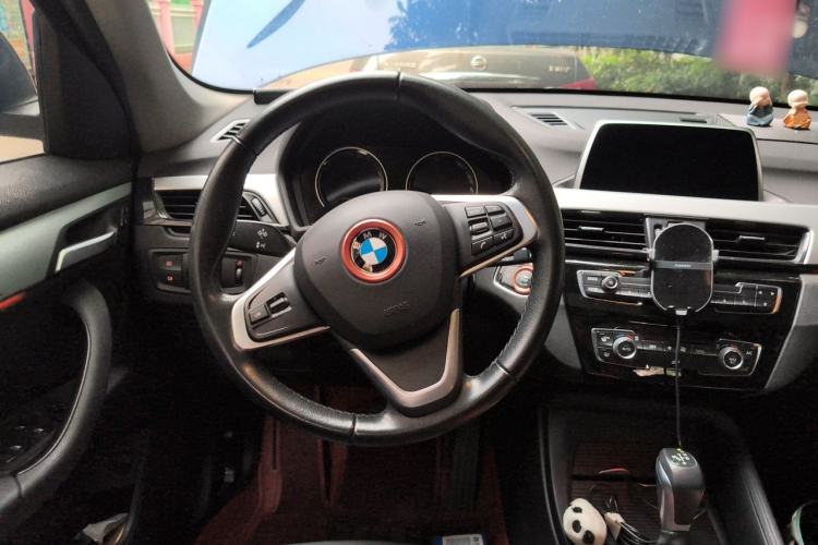 Used BMW X1 2019 sDrive20Li Leading Model Steering Wheel