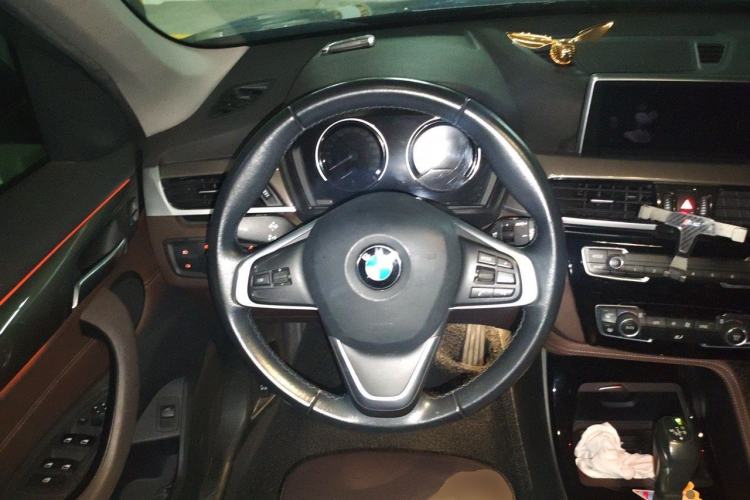 Used BMW X1 2019 xDrive20Li Luxury Model Steering Wheel