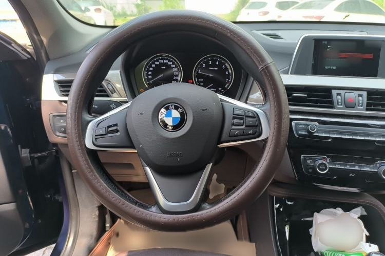 Used BMW X1 2019 sDrive18Li Premium Edition Steering Wheel