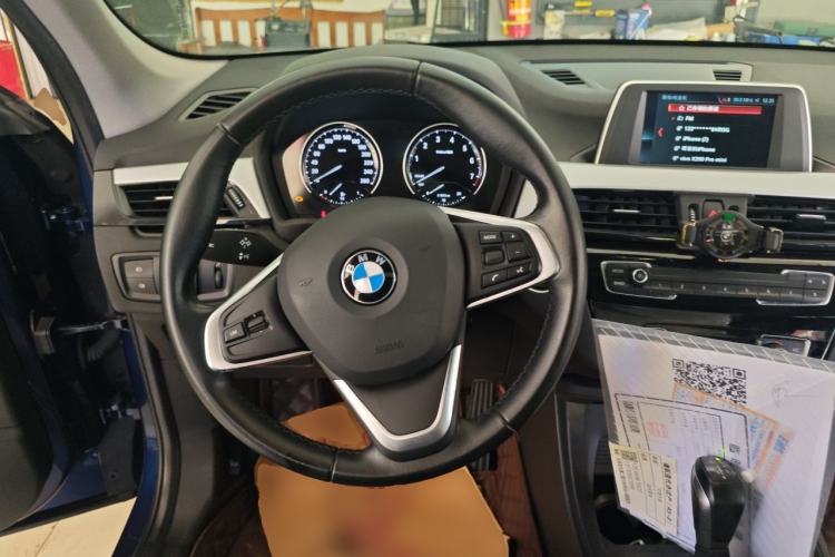 Used BMW X1 2019 sDrive20Li Leading Model Steering Wheel