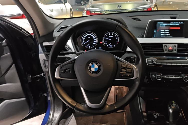 Used BMW X1 2019 sDrive20Li Leading Model Steering Wheel