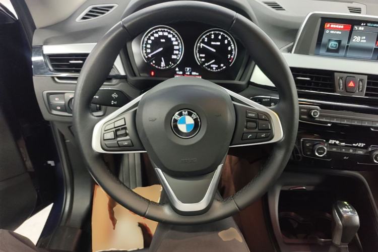 Used BMW X1 2019 sDrive20Li Leading Model Steering Wheel