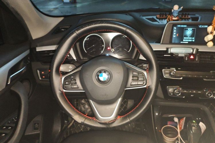Used BMW X1 2019 sDrive20Li Leading Model Steering Wheel