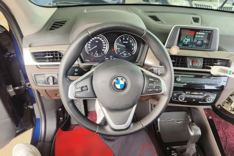 Used BMW X1 2019 sDrive18Li Premium Edition Steering Wheel