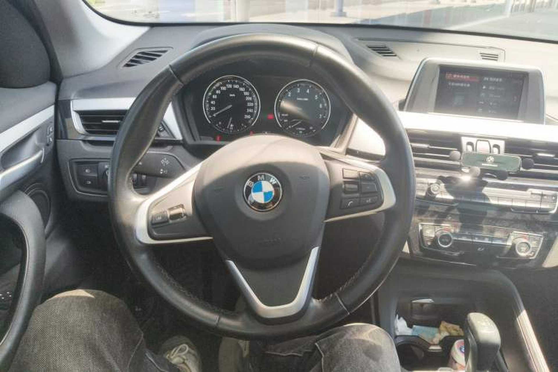 Used BMW X1 2019 sDrive18Li Fashion Model Steering Wheel