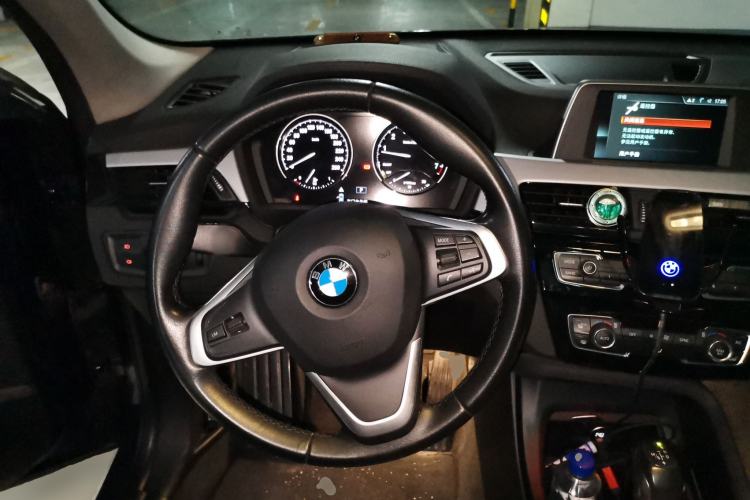 Used BMW X1 2019 sDrive20Li Leading Model Steering Wheel
