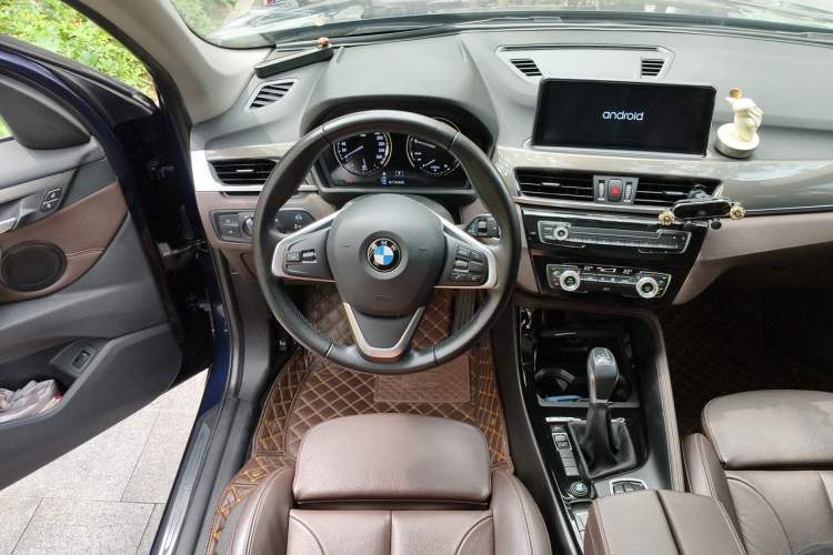 Used BMW X1 2019 sDrive18Li Premium Edition Steering Wheel