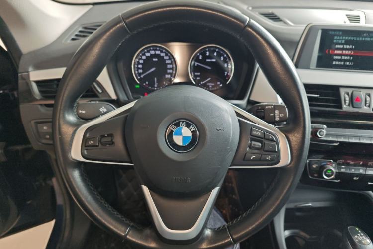 Used BMW X1 2019 sDrive18Li Fashion Model Steering Wheel