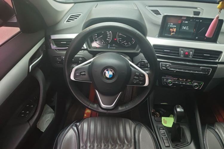 Used BMW X1 2019 sDrive20Li Leading Model Steering Wheel