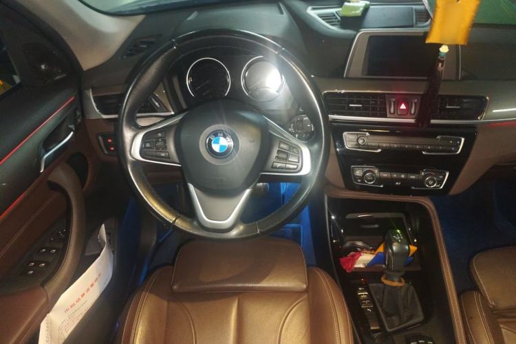 Used BMW X1 2019 sDrive18Li Premium Edition Steering Wheel