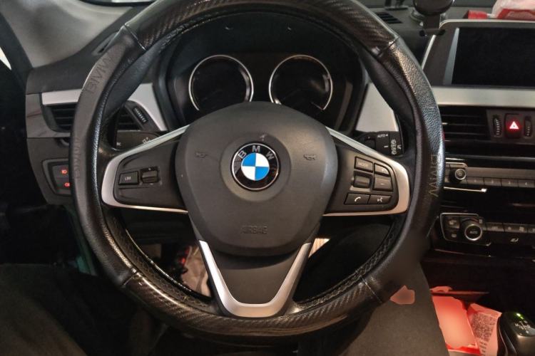 Used BMW X1 2019 sDrive18Li Fashion Model Steering Wheel
