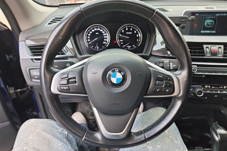 Used BMW X1 2019 sDrive18Li Fashion Model Steering Wheel