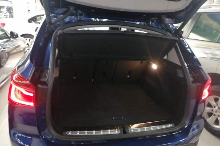 Used BMW X1 2019 xDrive20Li Luxury Edition Trunk