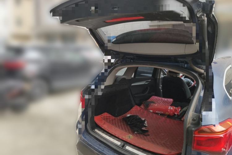 Used BMW X1 2019 sDrive20Li Leading Model Trunk