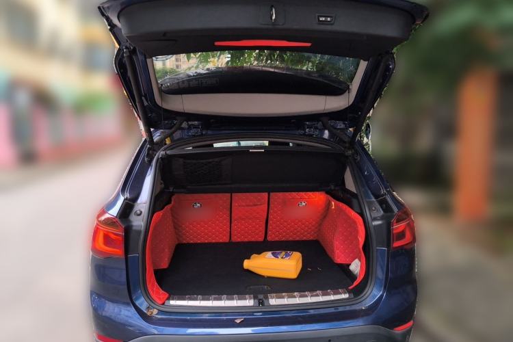 Used BMW X1 2019 sDrive20Li Leading Model Trunk