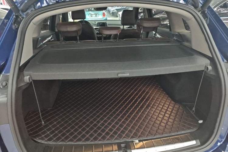 Used BMW X1 2019 sDrive18Li Premium Edition Trunk