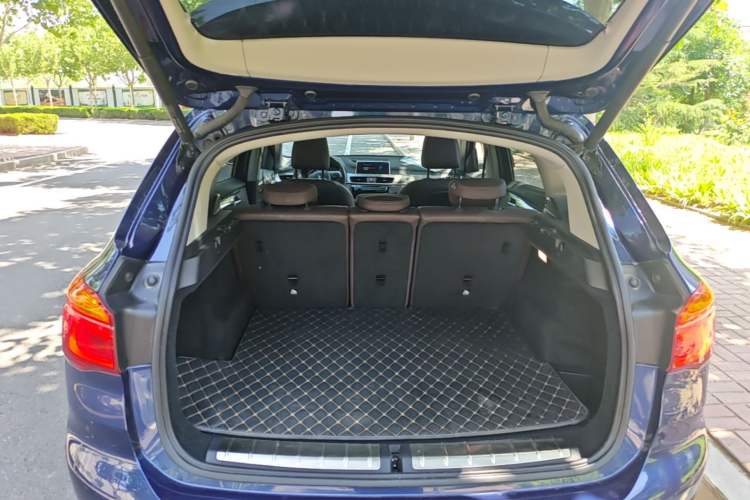 Used BMW X1 2019 xDrive20Li Luxury Model Trunk