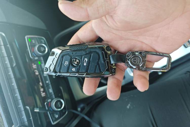 Used BMW X1 2019 sDrive20Li Leading Model Vehicle Key