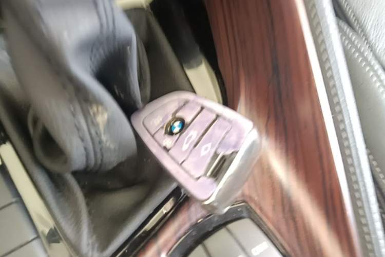 Used BMW X1 2019 sDrive18Li Premium Edition Vehicle Key