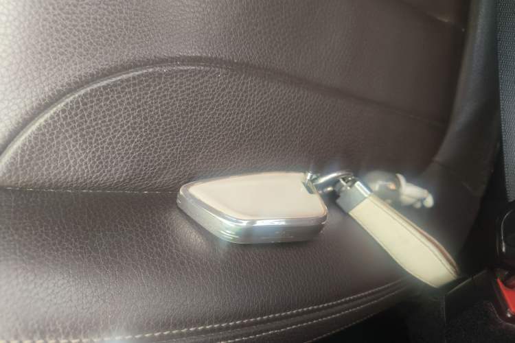 Used BMW X1 2019 sDrive18Li Premium Edition Vehicle Key