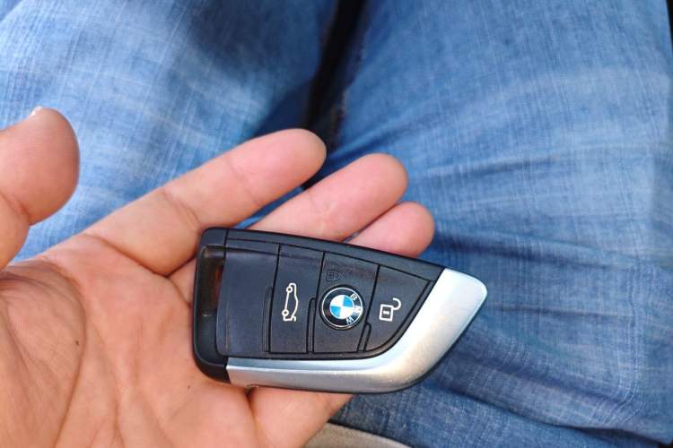 Used BMW X1 2019 sDrive18Li Premium Edition Vehicle Key