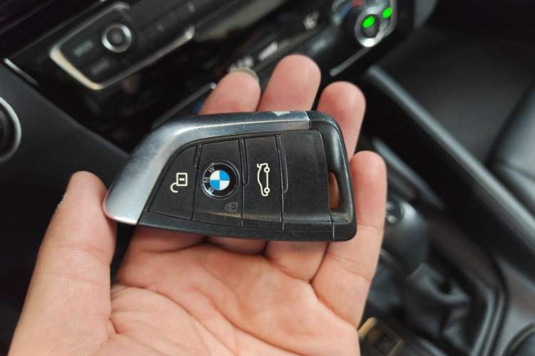 Used BMW X1 2019 sDrive20Li Leading Model Vehicle Key