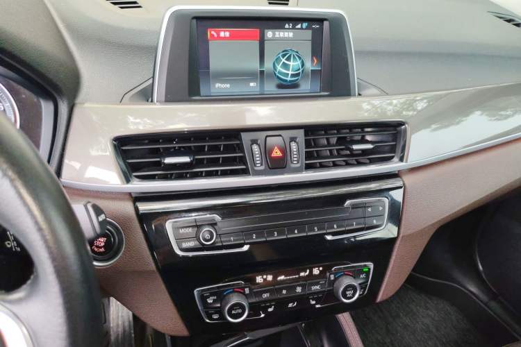 Used BMW X1 2019 sDrive18Li Premium Edition Audio And AC Panel