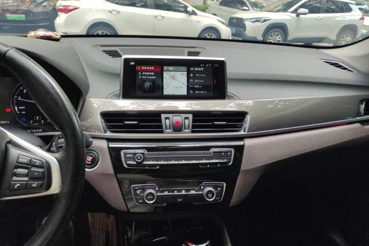 Used BMW X1 2019 xDrive20Li Luxury Model Audio And AC Panel