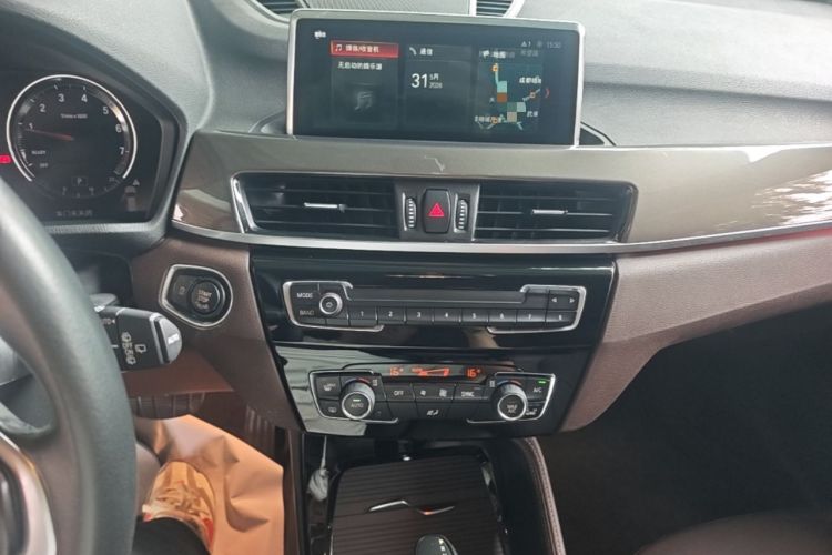 Used BMW X1 2019 xDrive20Li Luxury Model Audio And AC Panel