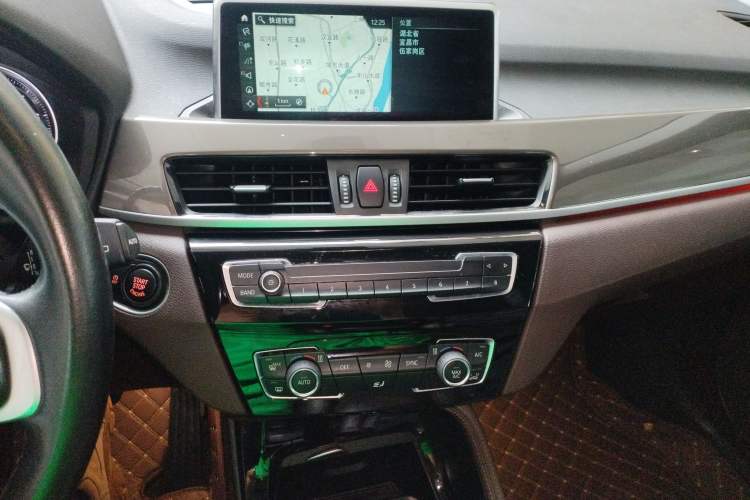 Used BMW X1 2019 xDrive20Li Luxury Model Audio And AC Panel