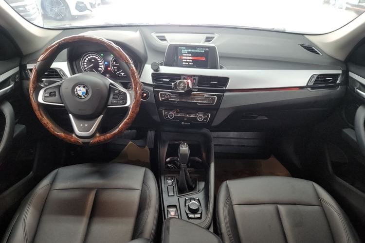 Used BMW X1 2019 sDrive20Li Leading Model Center Console