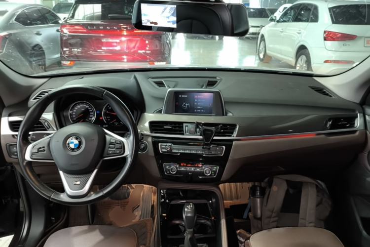 Used BMW X1 2019 sDrive18Li Premium Edition Center Console