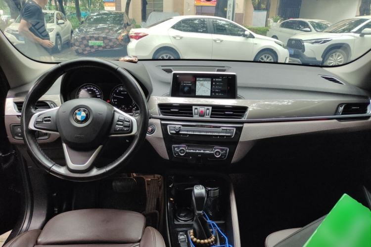 Used BMW X1 2019 xDrive20Li Luxury Model Center Console