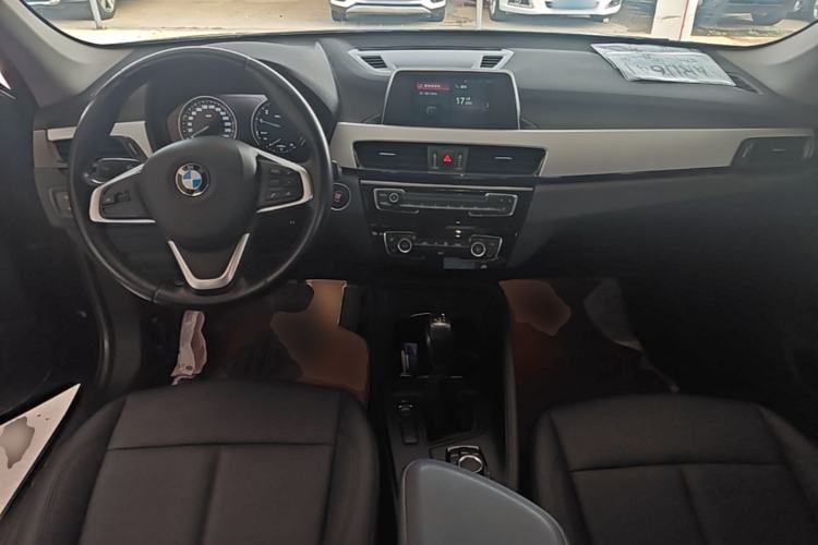 Used BMW X1 2019 sDrive20Li Leading Model Center Console