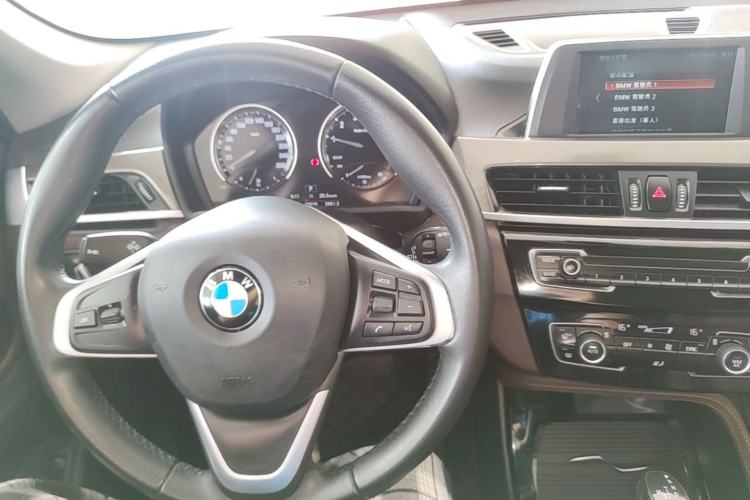 Used BMW X1 2019 sDrive18Li Premium Edition Center Console