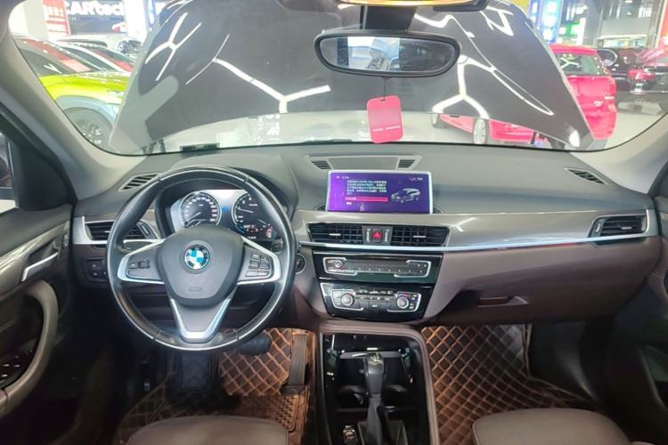 Used BMW X1 2019 xDrive20Li Luxury Model Center Console