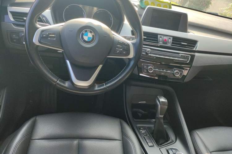 Used BMW X1 2019 sDrive18Li Fashion Model Center Console