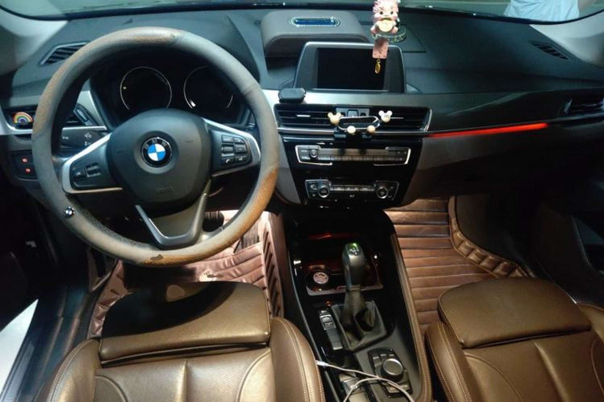 Used BMW X1 2019 sDrive18Li Premium Edition Center Console