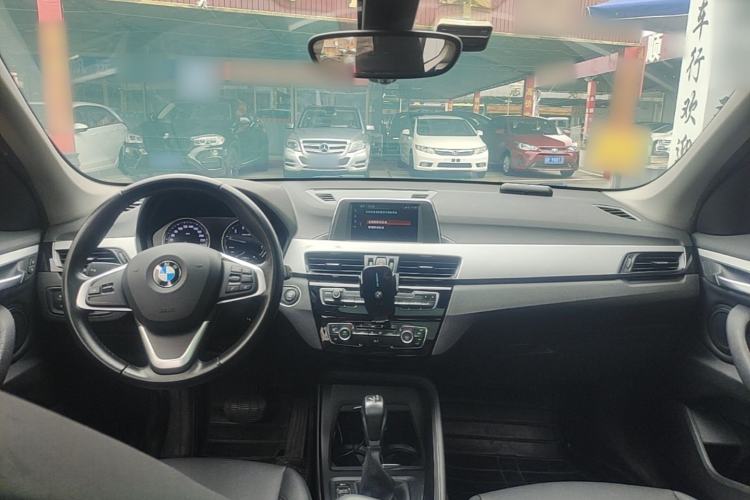Used BMW X1 2019 sDrive20Li Leading Model Center Console