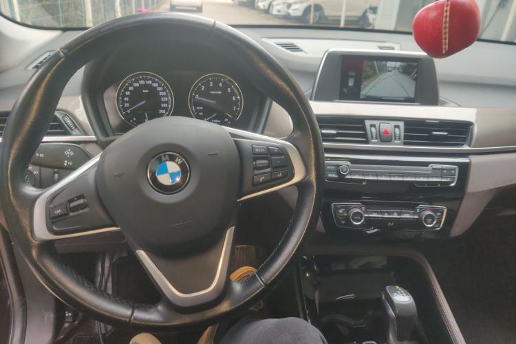 Used BMW X1 2019 sDrive18Li Premium Edition Center Console